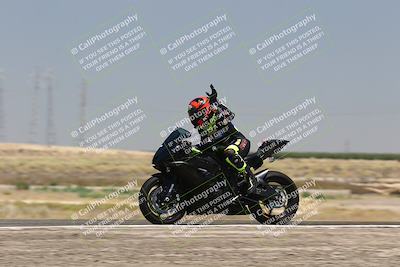 media/Aug-03-2025-TrackDaz (Sun) [[bf4a71acf9]]/C Group/1240pm (Wheelie Bump)/
